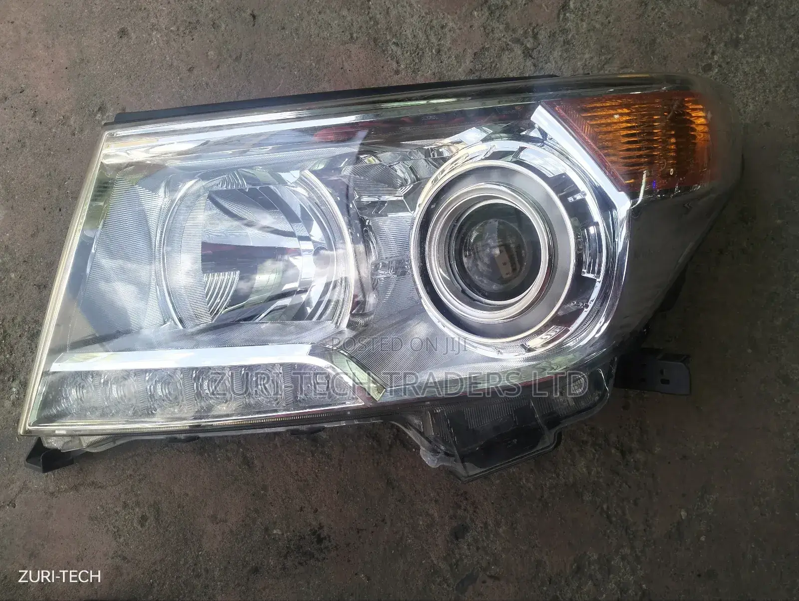 200 Series Headlights