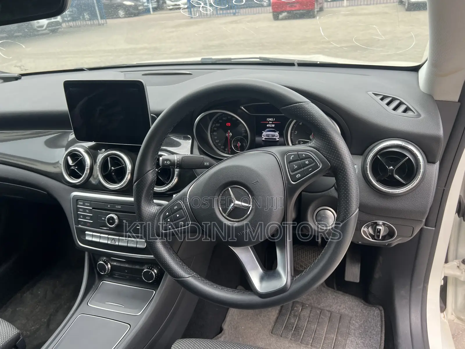 Mercedes-Benz CLA-Class 2018 White