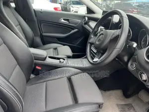 Mercedes-Benz CLA-Class 2018 White