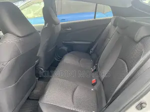 Toyota Prius 2017 Silver