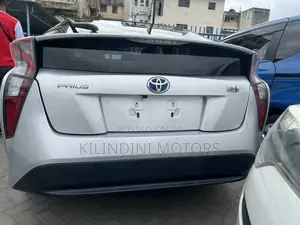 Toyota Prius 2017 Silver