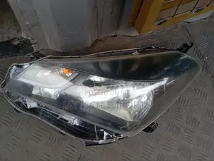 Vitz 2015 Headlight Non Xenon