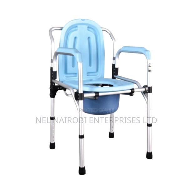 Commode Chair