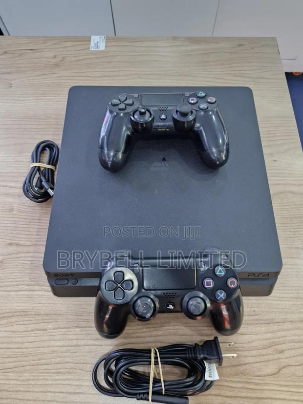 Ps4 Slim With 2 Game Controllers (Pads] - thumbnail 3