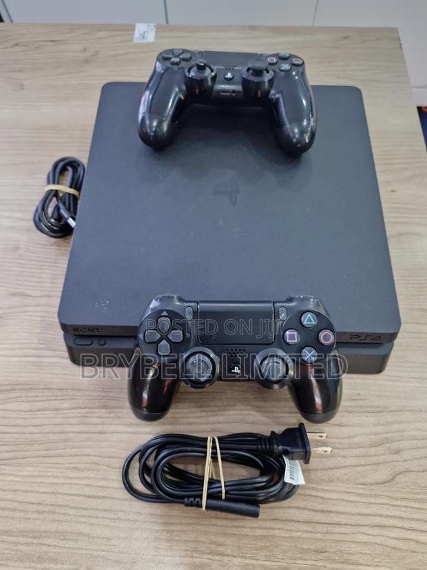 Ps4 Slim With 2 Game Controllers (Pads] - thumbnail 4
