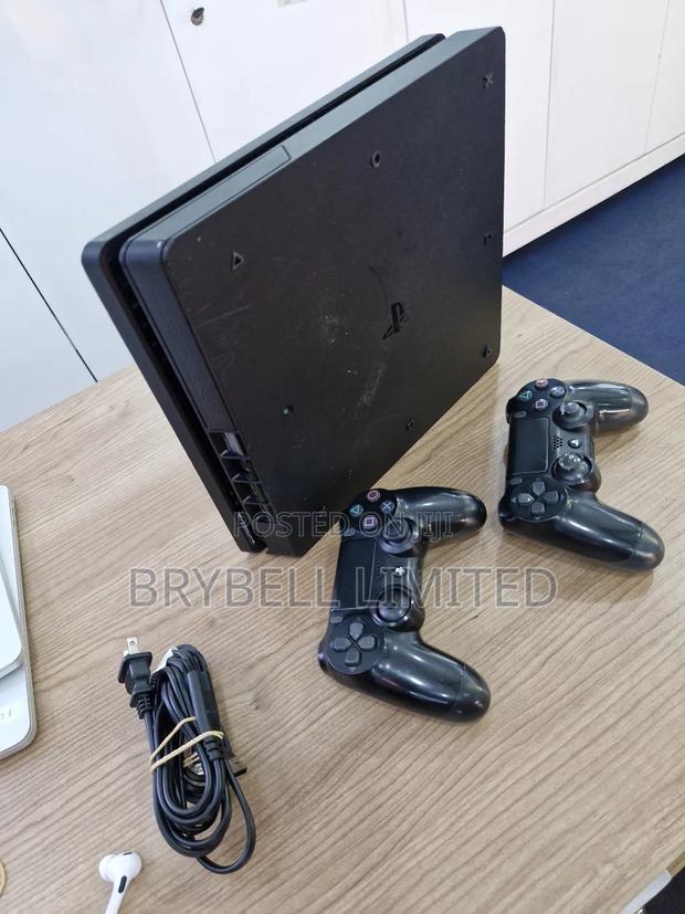 Ps4 Slim With 2 Game Controllers (Pads] - thumbnail 7