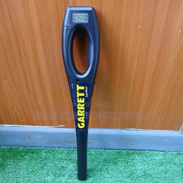 Highly Sensitive Multifunctional Handheld Metal Detector - main view