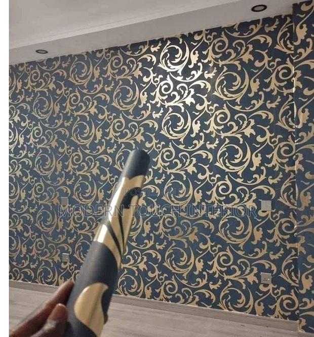Floral Black Ang Gold Wallpaper