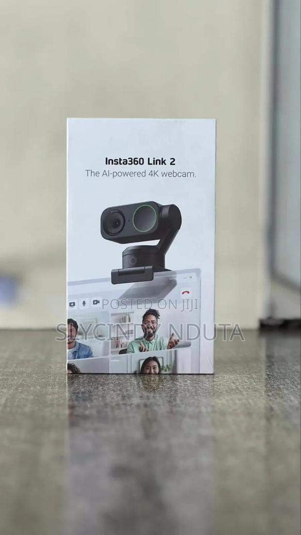Insta 360 Link 2 Webcam