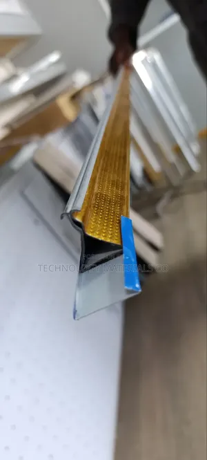 Spring Tee Connector Clip For The Aluminium Ceiling [3M]