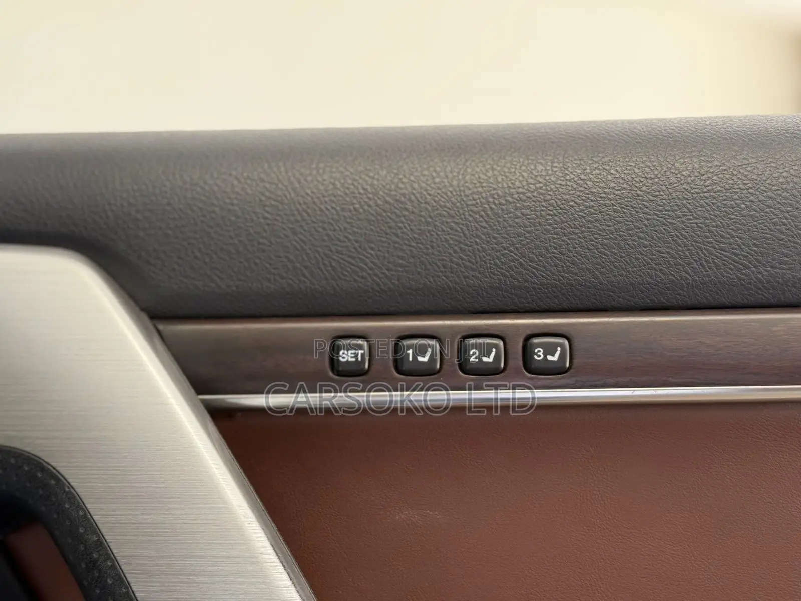 Toyota Land Cruiser 2016 Pearl