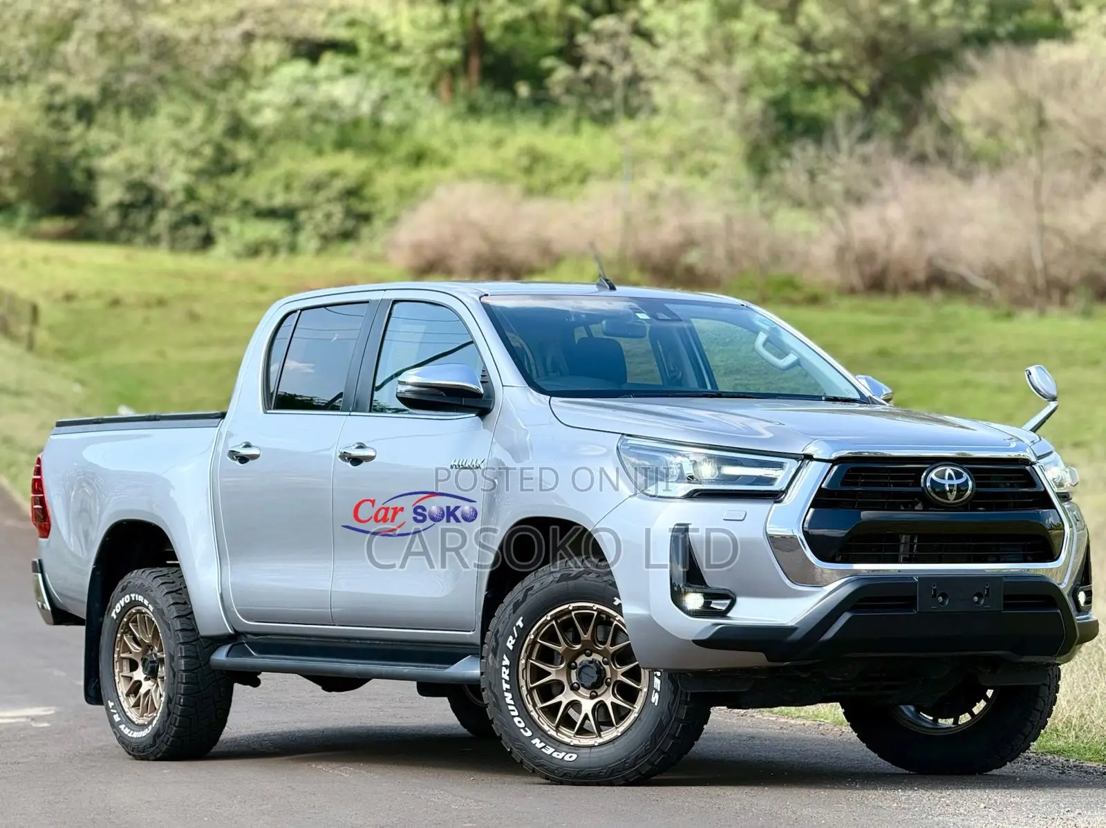 Toyota Hilux 2021 Silver