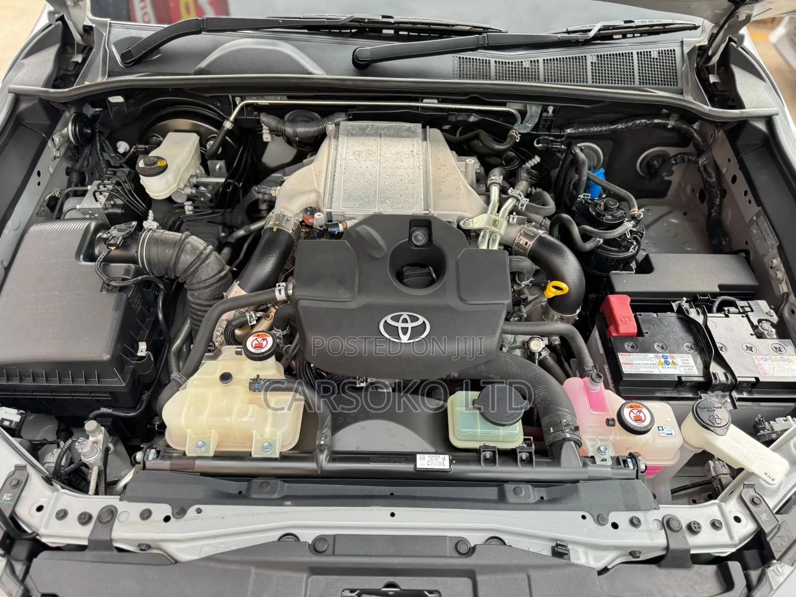 Toyota Hilux 2021 Silver