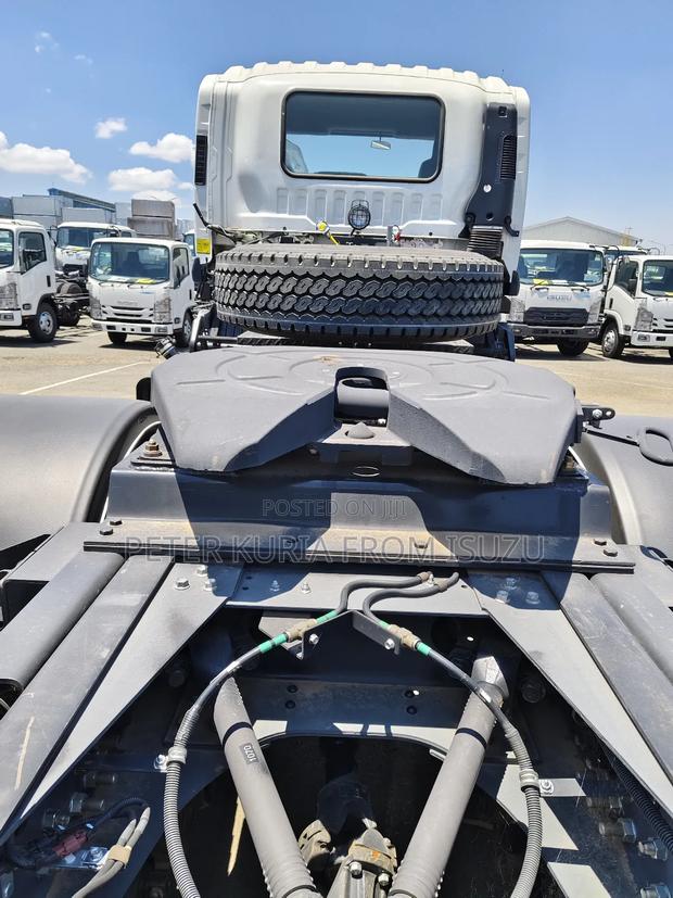 New Isuzu GXZ Prime Mover - thumbnail 9