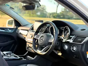 Mercedes-Benz GLE-Class GLE 350d 4MATIC 2017 White