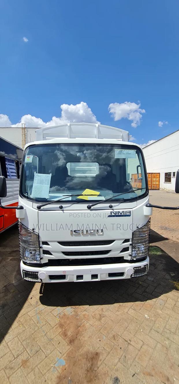Isuzu NMR 2024 White
