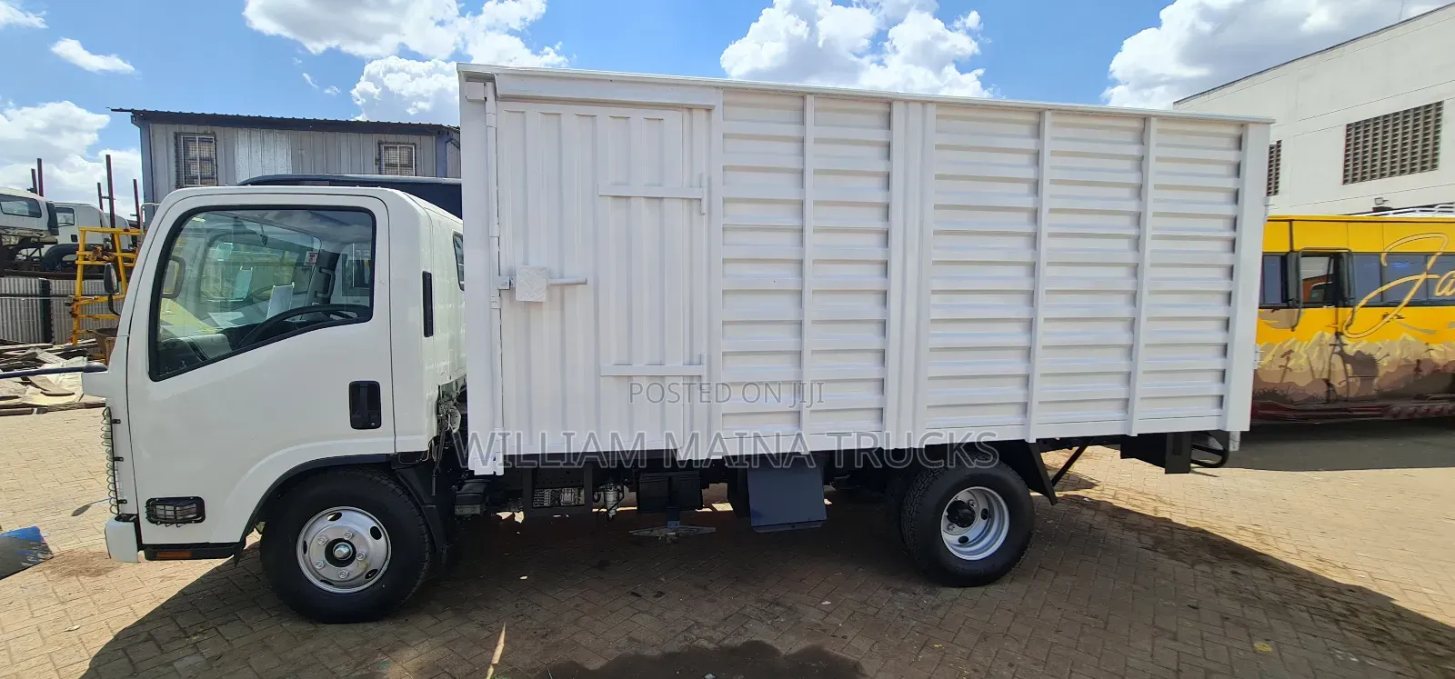Isuzu NMR 2024 White