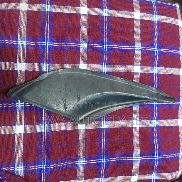 Windscreen Finisher Axio RH - thumbnail 2