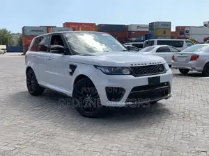 Land Rover Range Rover Sport SVR 4x4 (5.0L 8cyl 8A) 2017 Pearl