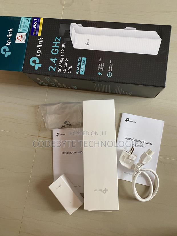 TP-LINK Cpe220 2.4ghz 300mbps 12dbi Access Point - main view