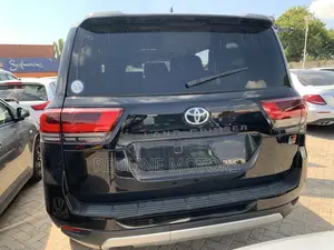 Toyota Land Cruiser 3.5 Petrol 4WD 2021 Black