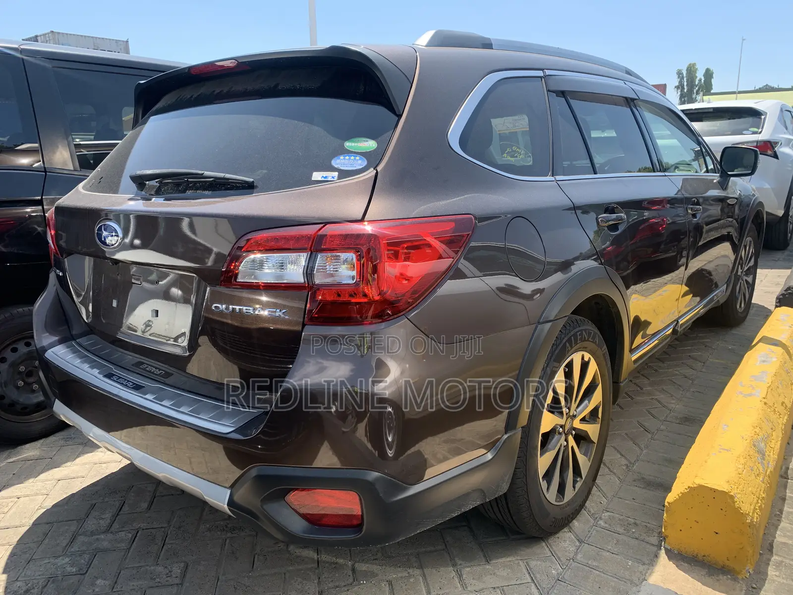Subaru Outback 2.5i Limited AWD 2017 Brown