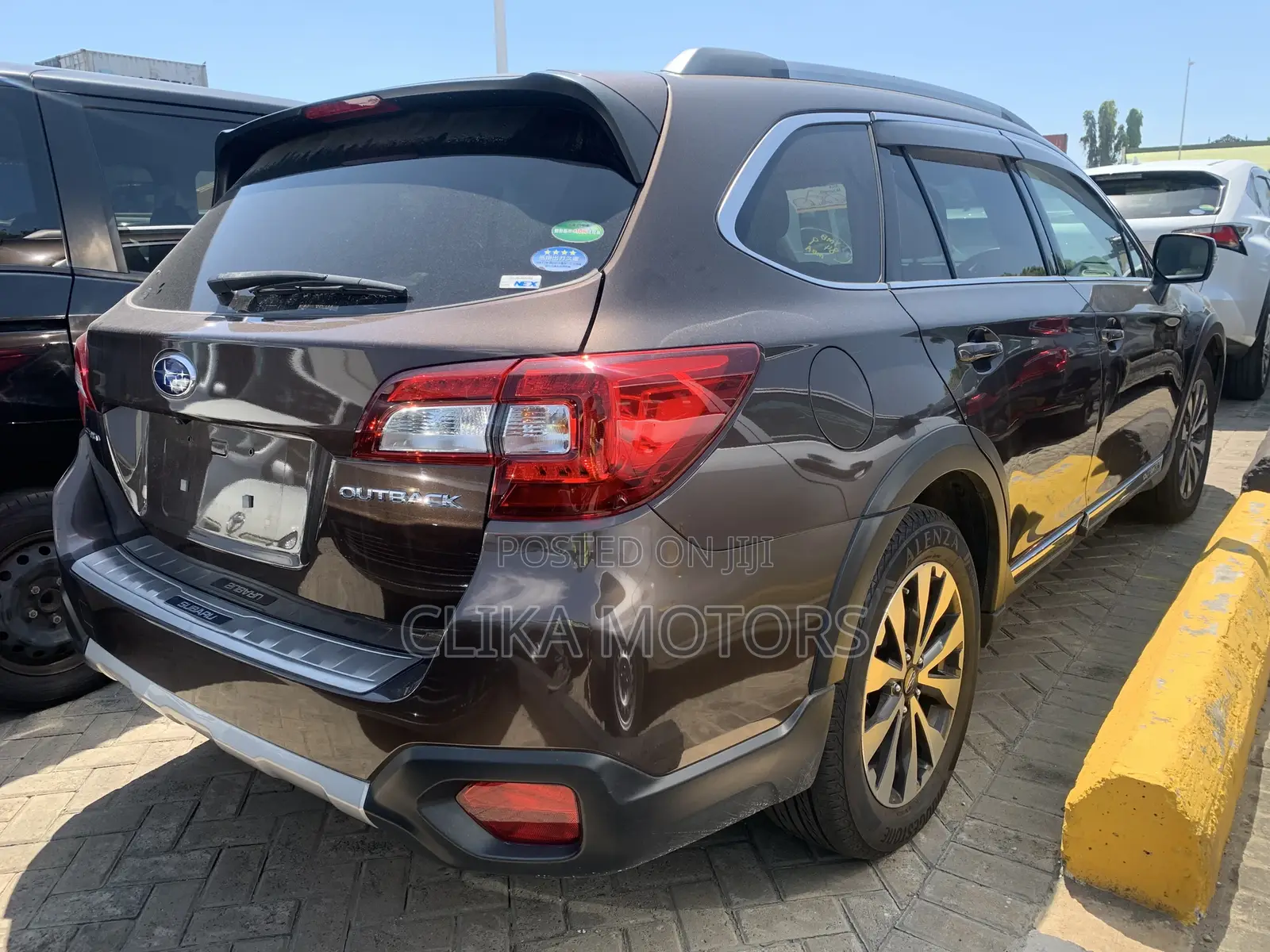 Subaru Outback 2.5i Limited AWD 2017 Brown