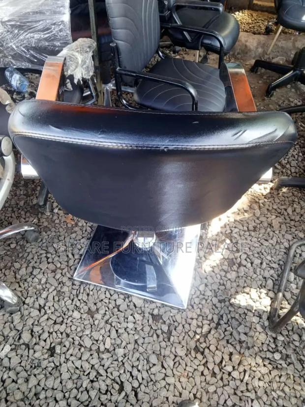Styling Barber / Kinyozi Chair - thumbnail 4