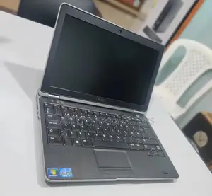Laptop Dell Latitude E6320 4GB Intel Core I7 HDD 500GB