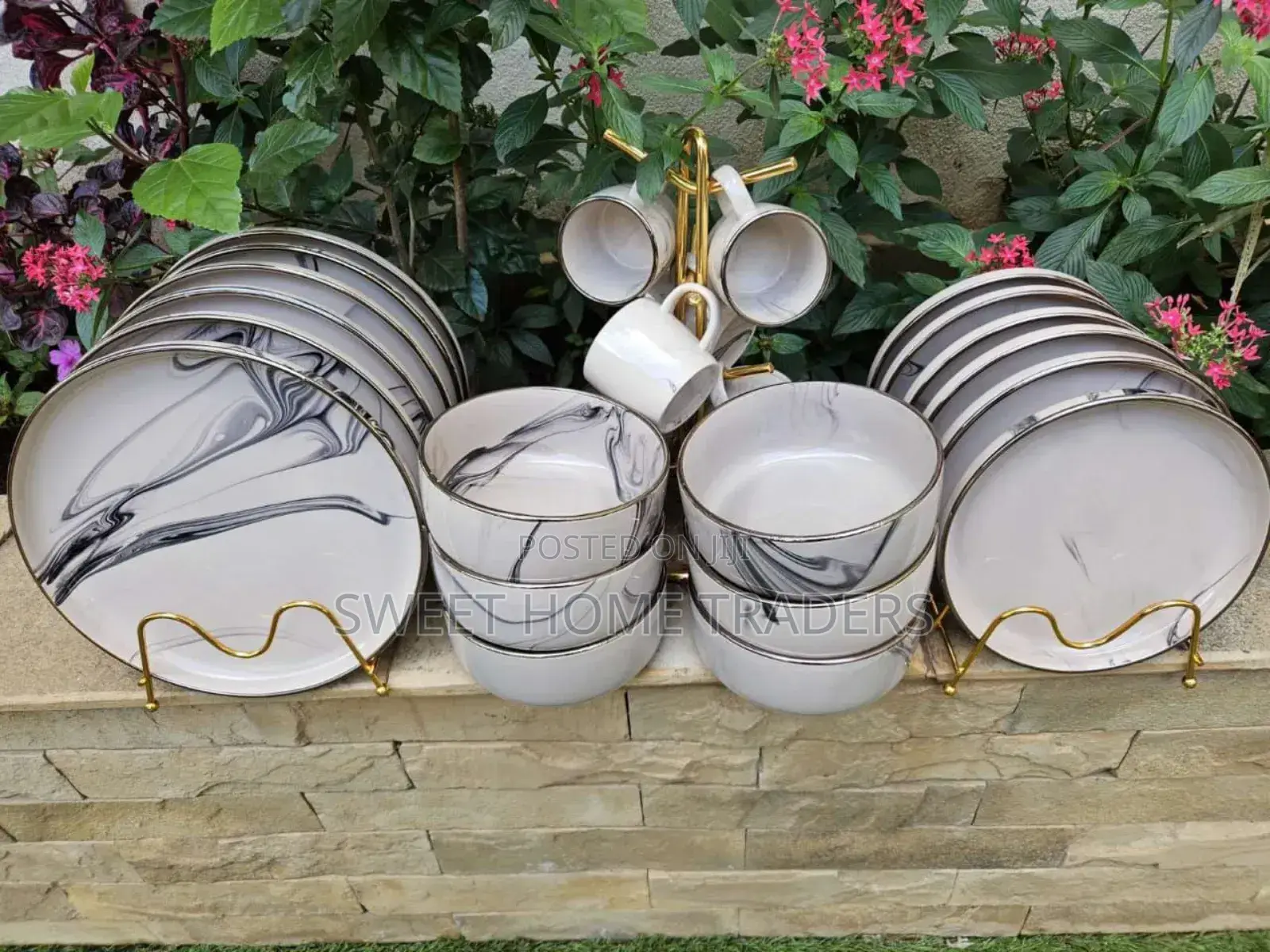  *24pc Ceramic Dinner Set*