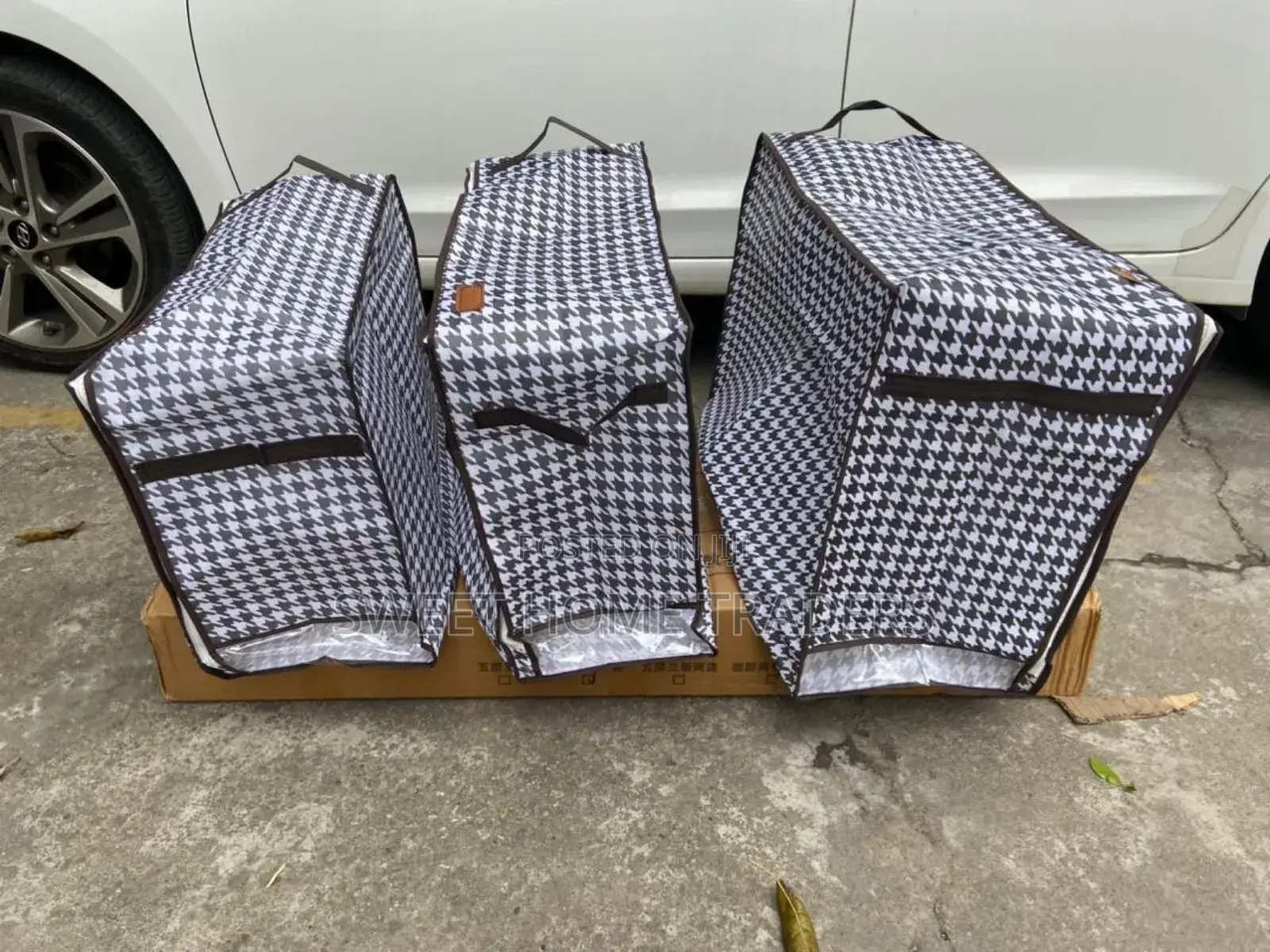 Duvet/Closet Organizer*