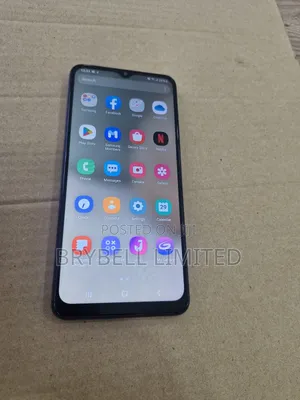 Samsung Galaxy A12 64 GB Blue