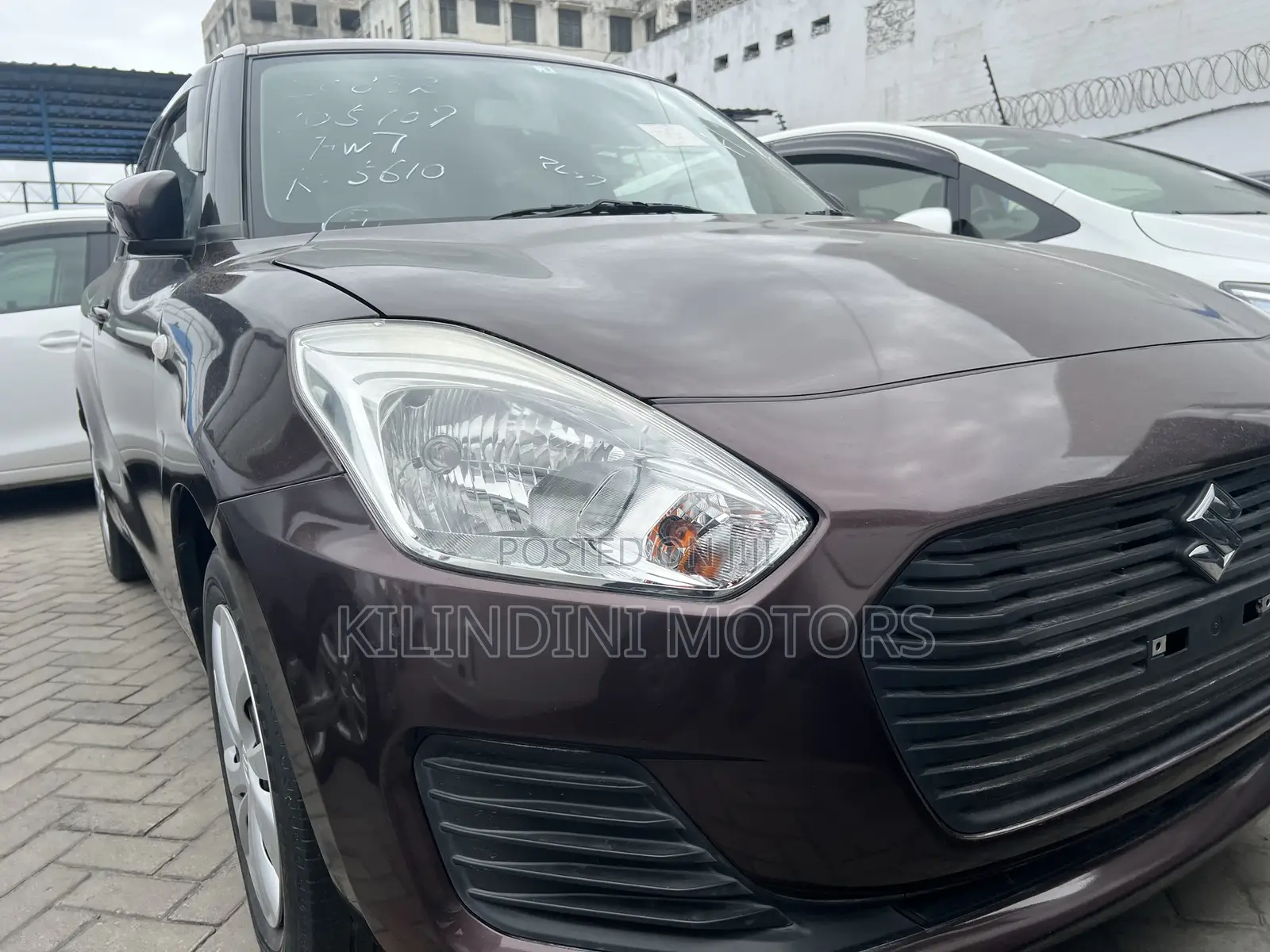 Suzuki Swift 2018 Brown