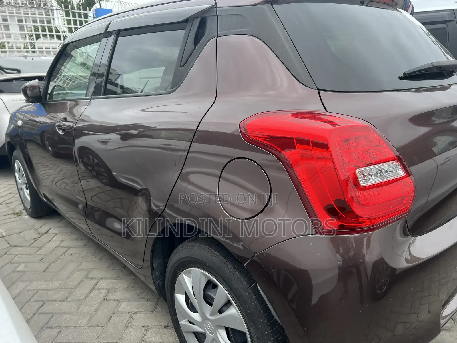 Suzuki Swift 2018 Brown