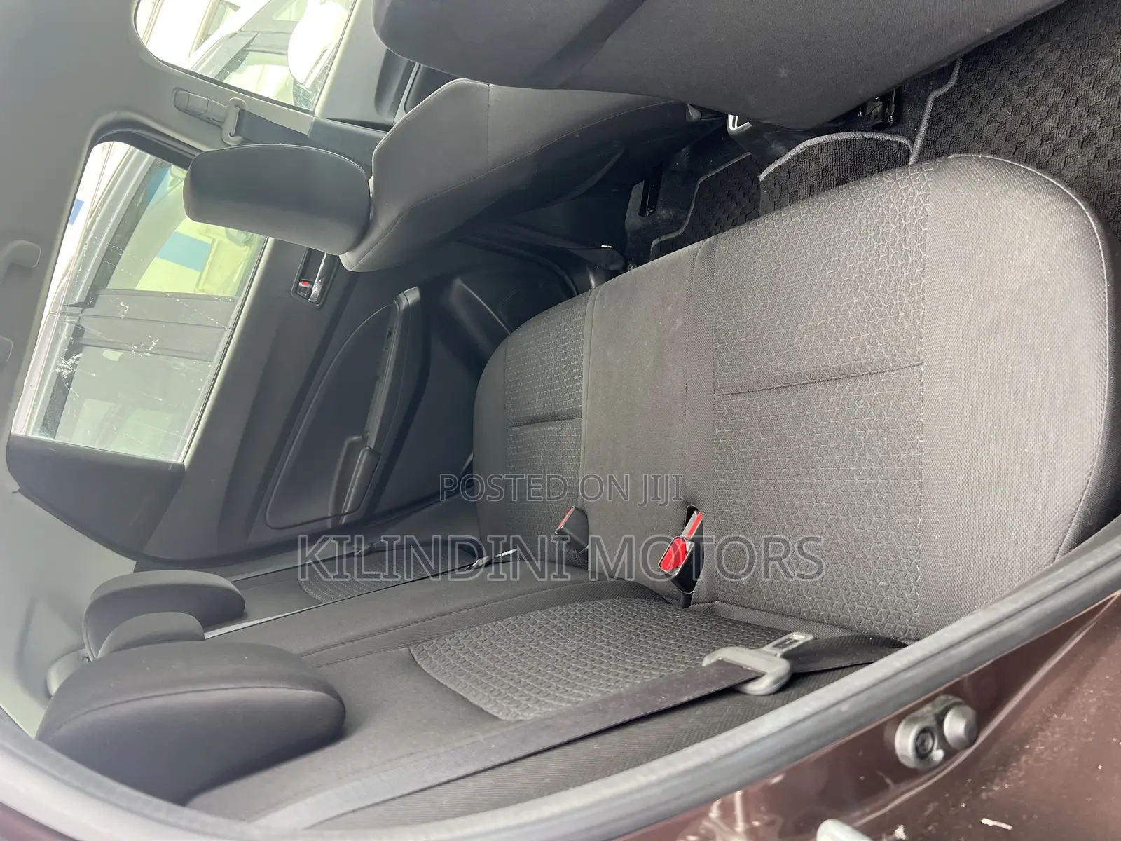Suzuki Swift 2018 Brown