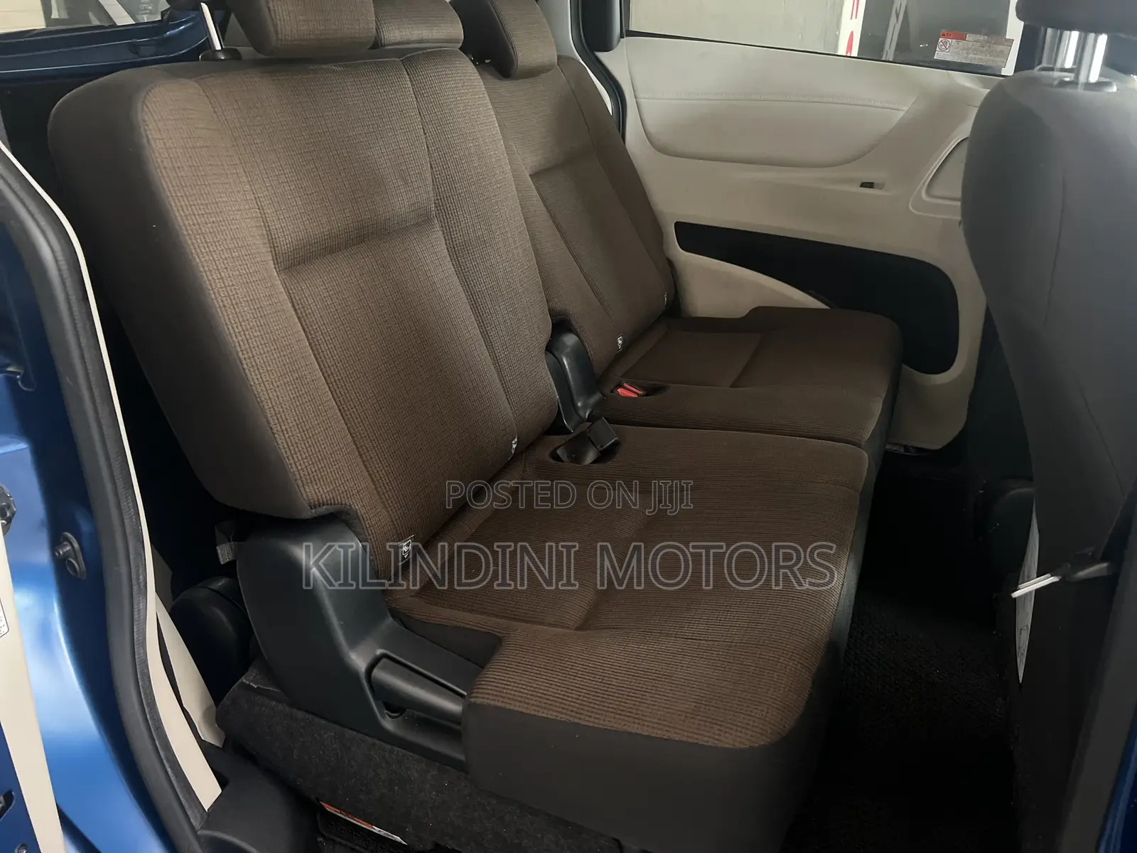 Toyota Sienta 2018 Blue