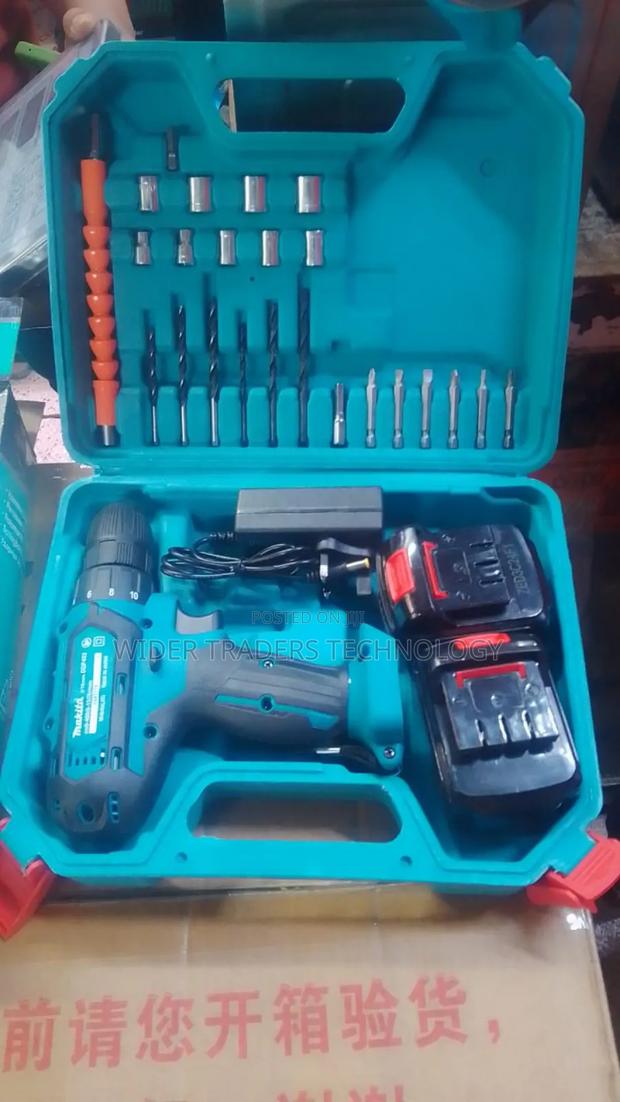 Makita 26v Cordless Electric Drill 2 Battery - thumbnail 2