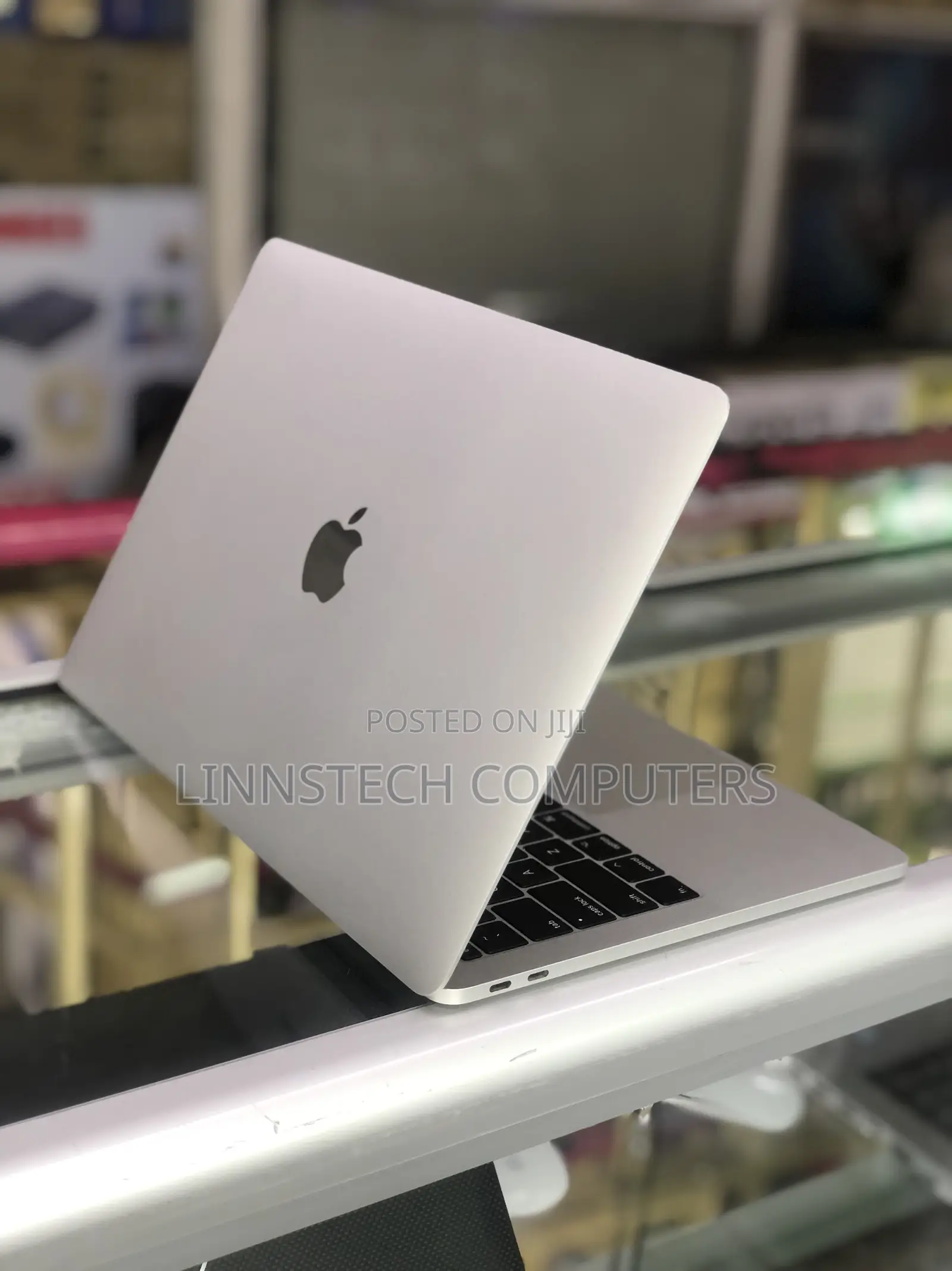 Laptop Apple MacBook Pro 2017 8GB Intel Core I5 SSD 256GB