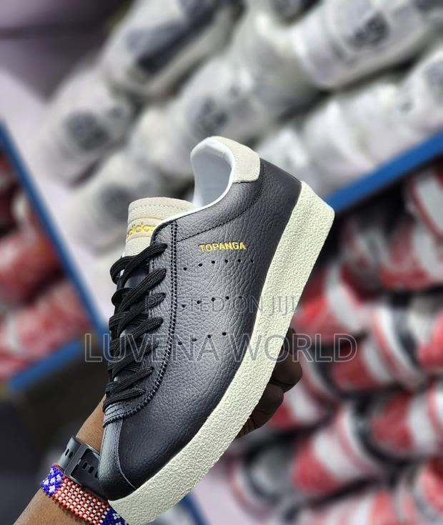 Adidas Topanga