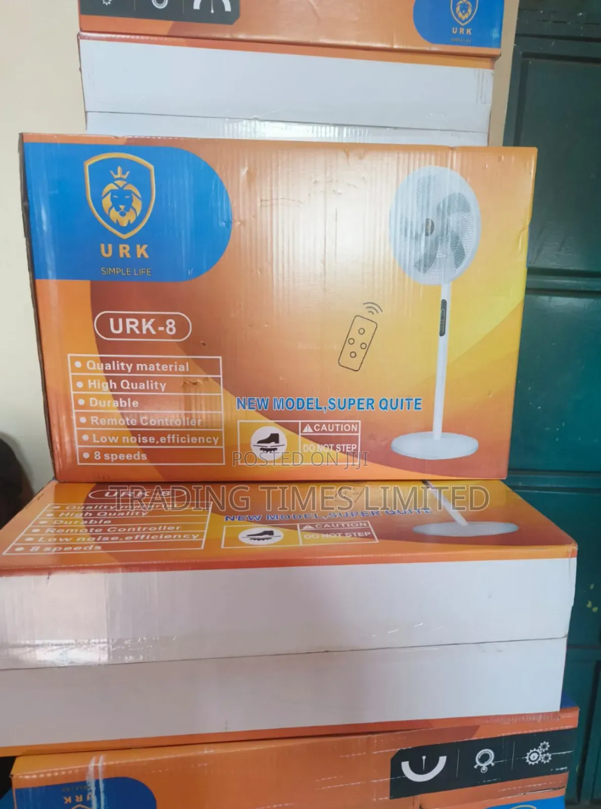 Remote Controlled Urk 16" Modern Standing Quiet Fan