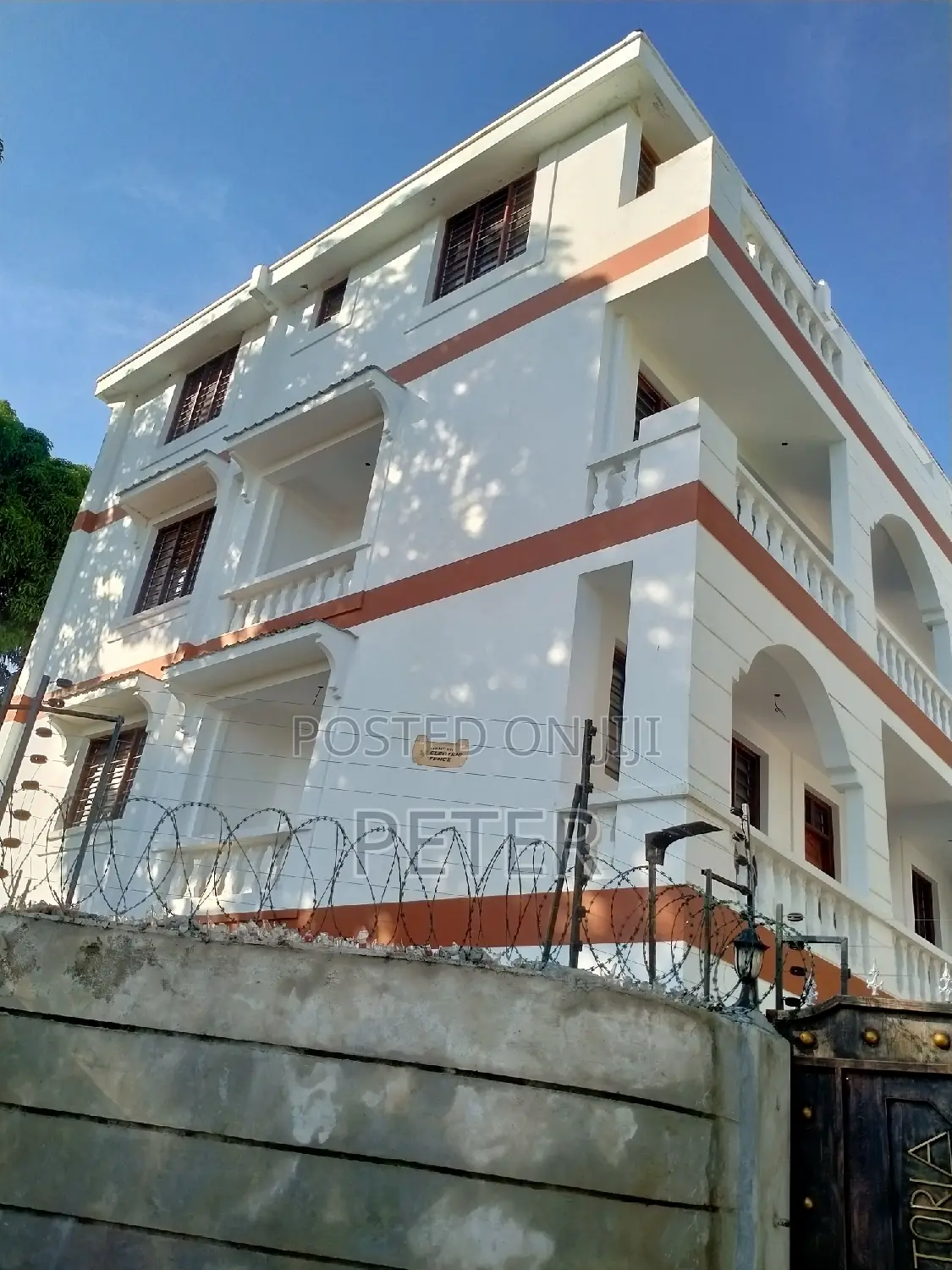 Van Interior and Exterior Decorators/Painters