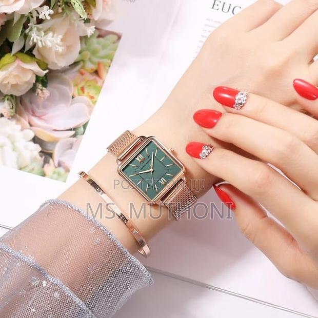 Hannah Martin Watch X Bracelet Ladies 1082