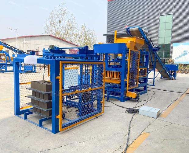 Factory Direct Sale Concrete Brick Making Production Line - main view
