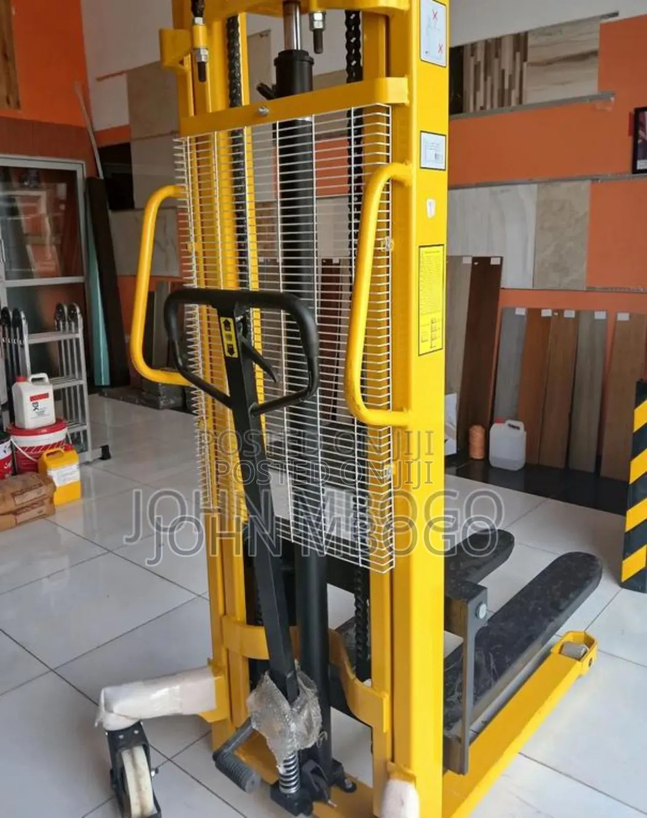 Hydraulic Manual Stacker Machine 2T, 1.6m