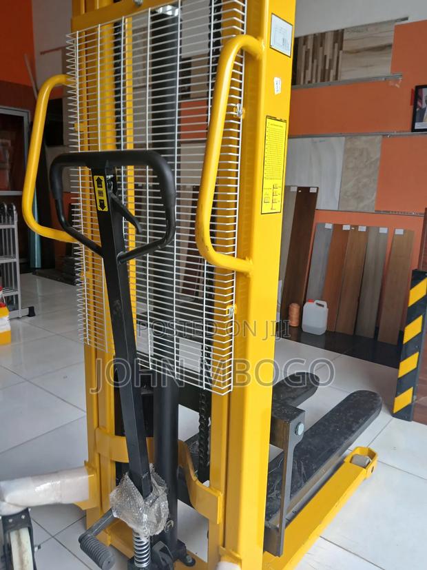 Lenhard Manual Stacker . - main view