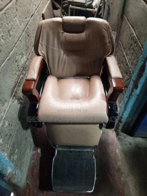 Executive Barber/ Kinyozi Chair - thumbnail 2