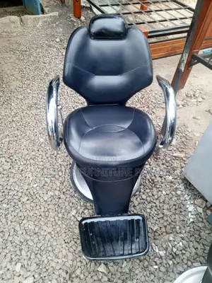 Styling Barber / Kinyozi / Saloon Chair