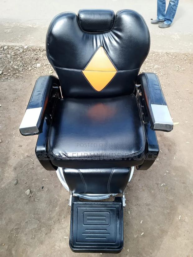 Executive Barber / Kinyozi - thumbnail 5