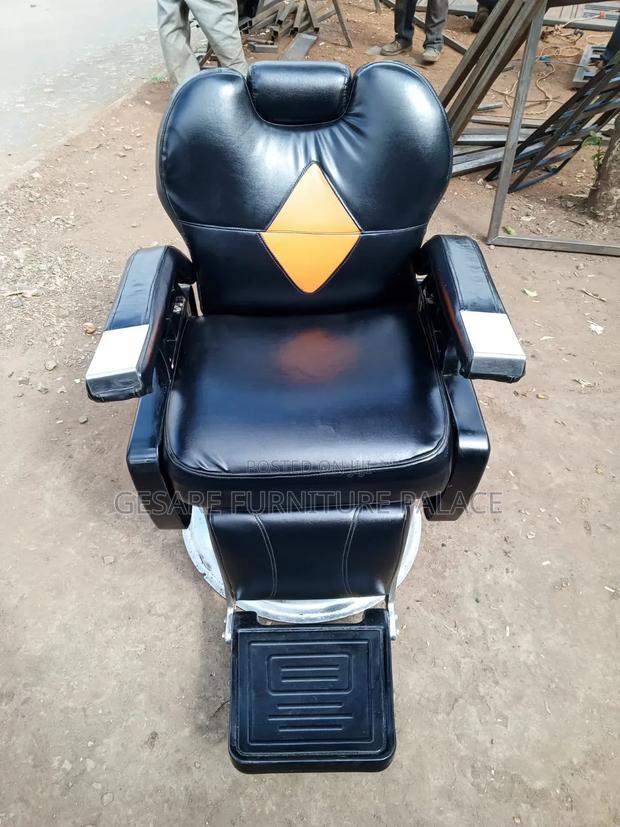 Executive Barber / Kinyozi - thumbnail 6