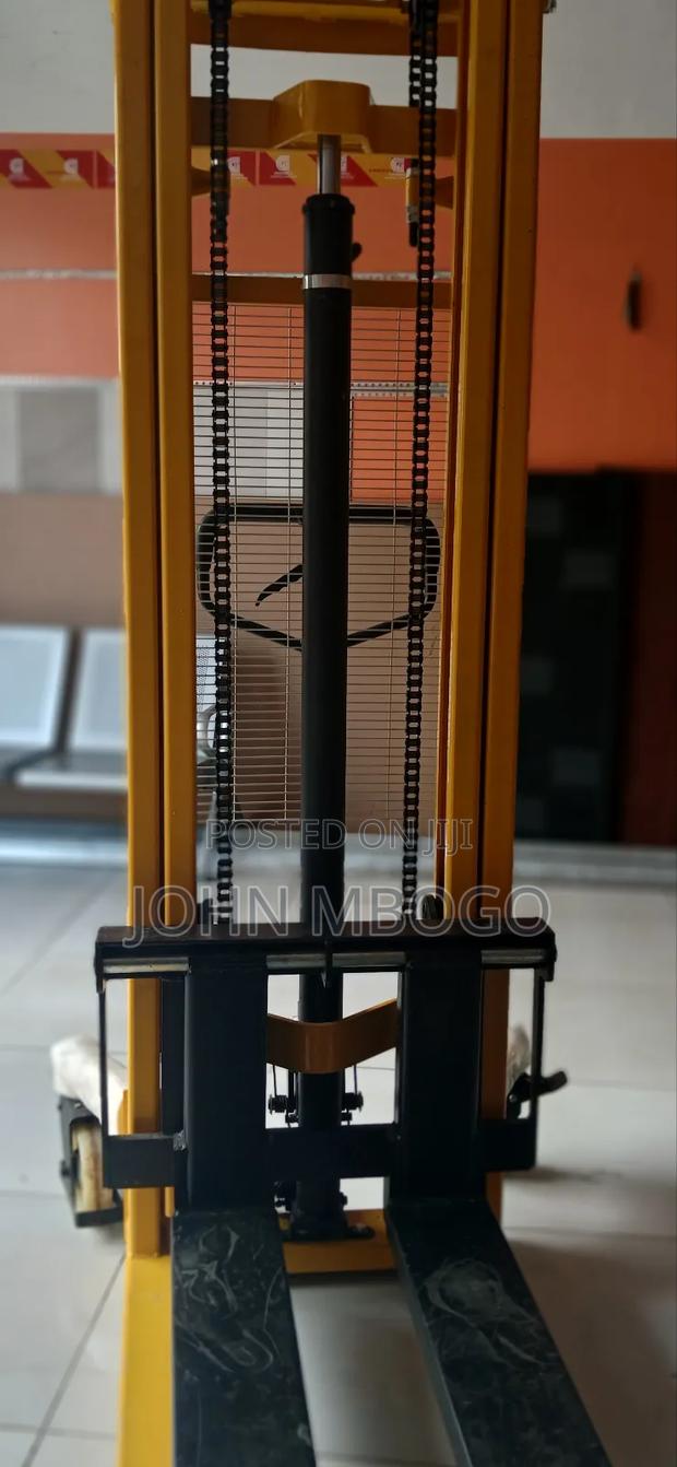 Forklift Manual Stacker